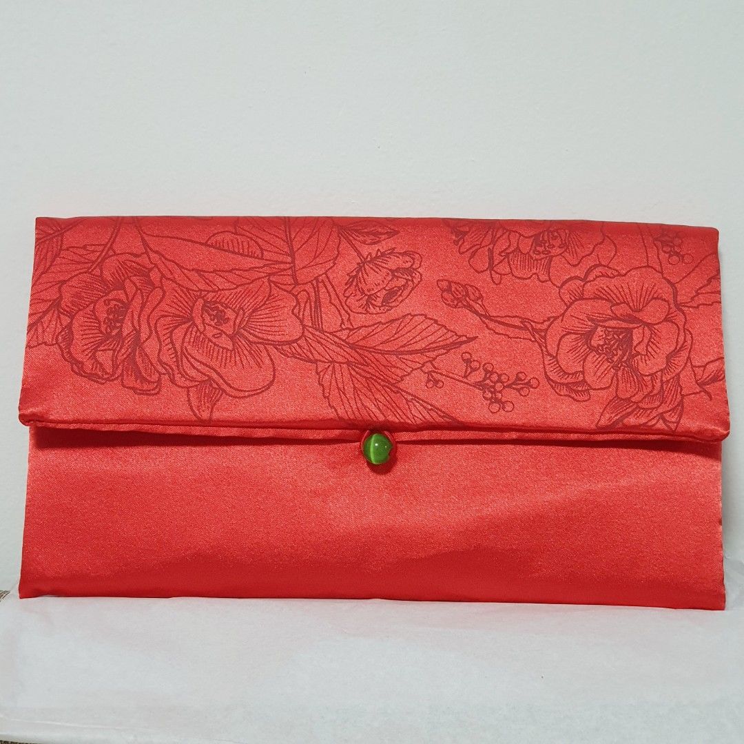 Red deals purse clutch