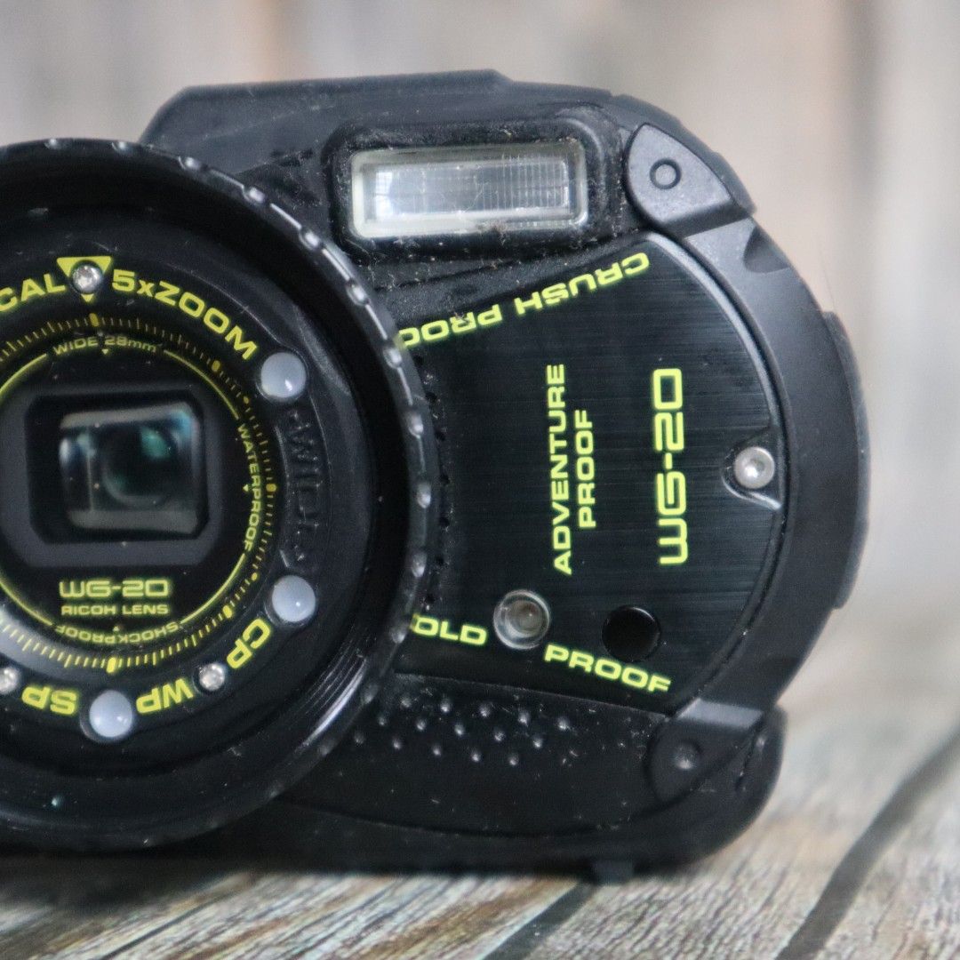 ricoh sports camera waterproof go pro (Category: Cameras) located in Paranaque City. Submitted by hedgehoggie6000 (Listing ID 1284648027, Image 3). Description: high quality build zero issues its waterproof, dustproof, shockproof can be for underwater like a go pro but digicam best for on the go travelling or personal camera rare camera.