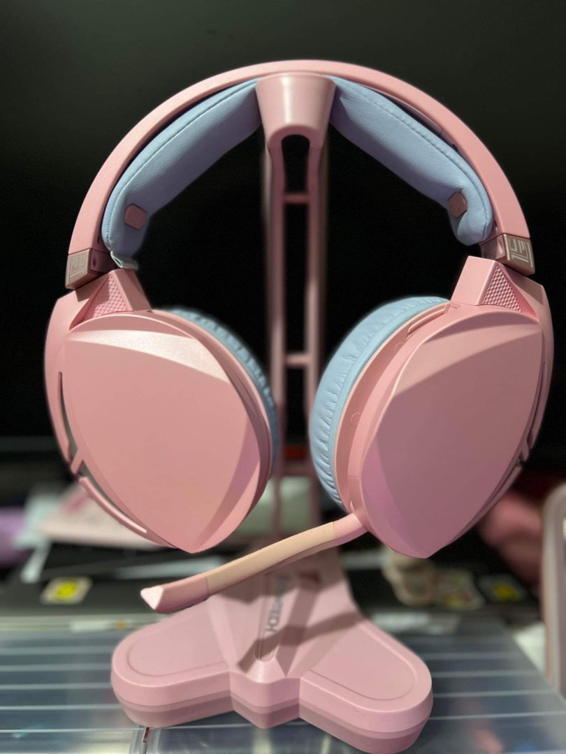 ROG Strix Fusion 300 PNK LTD 7.1 Audio Headphones Headsets on