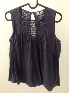 (Category: ) located in . Submitted by shopswithnina (Listing ID 1284646881, Image 1). Description: .