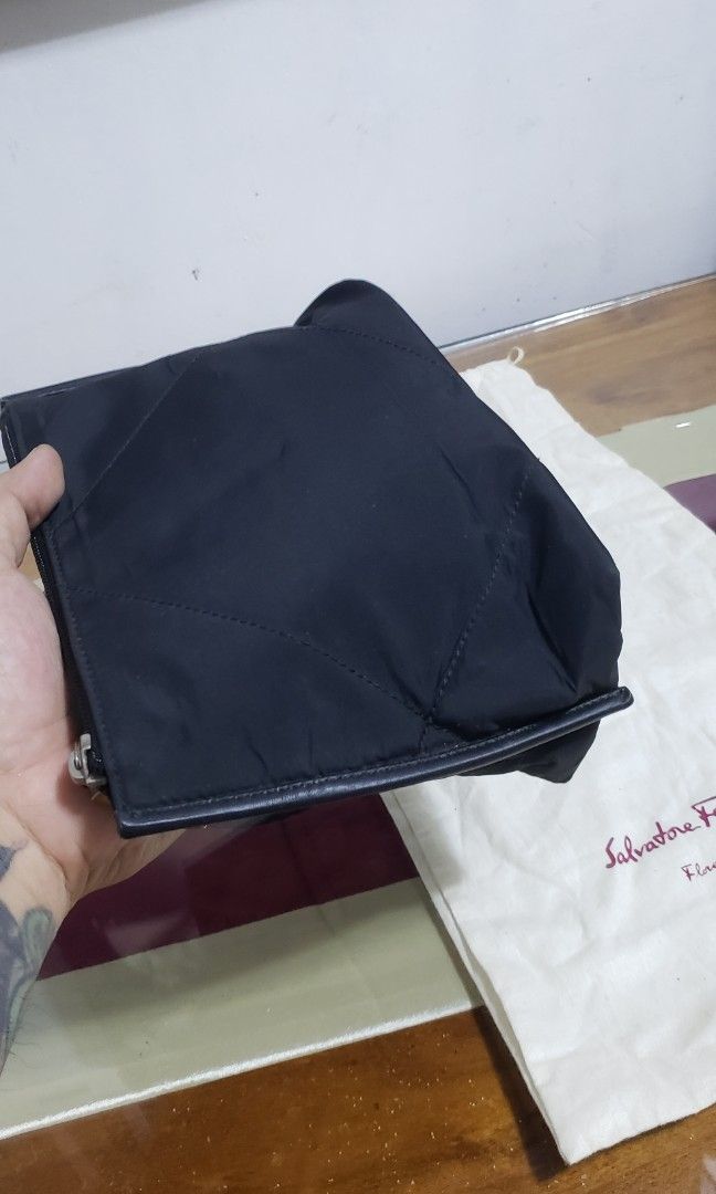 Salvatore ferragamo (Category: Luxury Bags & Wallets) located in Manila. Submitted by mistej (Listing ID 1284689174, Image 2). Description: salvatore ferragamo clutch bag authentic guaranteed japan thrifted.