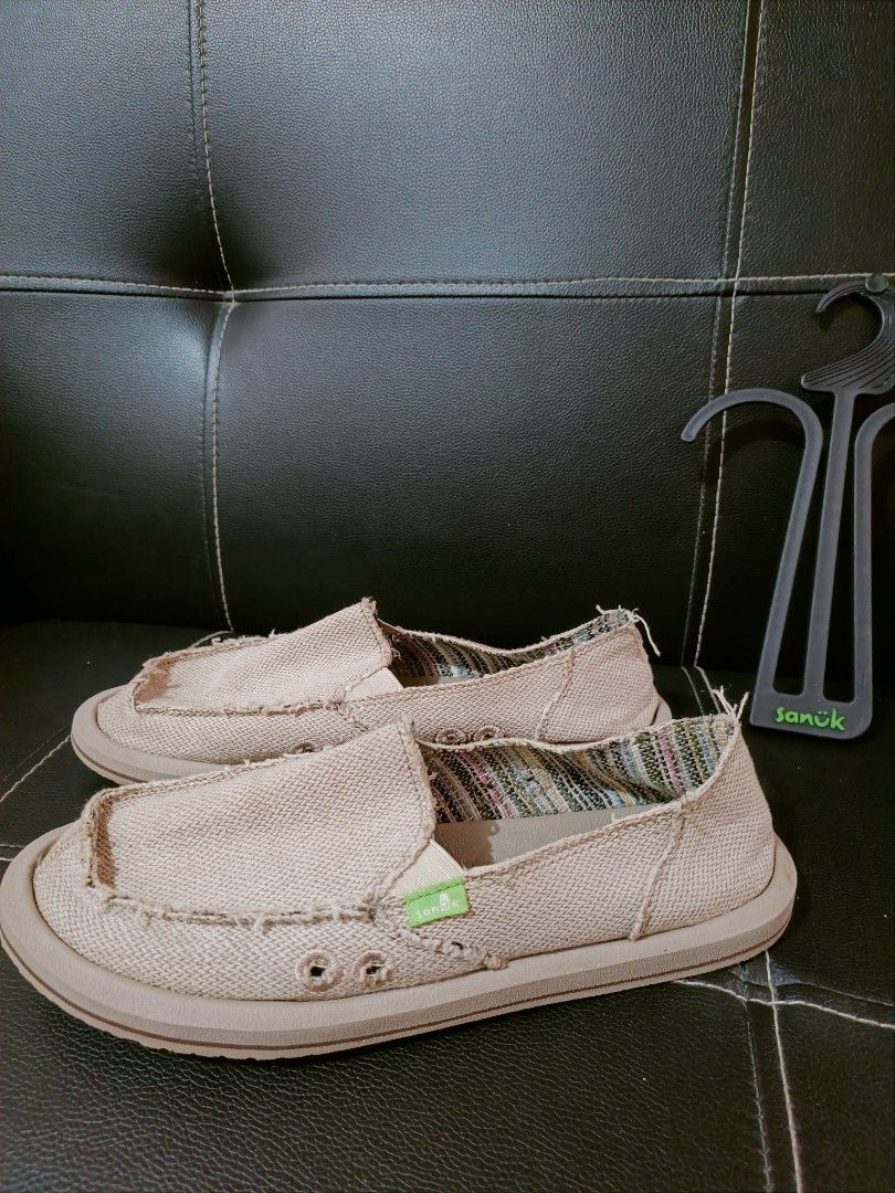 Brand New Sanuk shoes for Women size 7, Women's Fashion, Footwear, Loafers  on Carousell