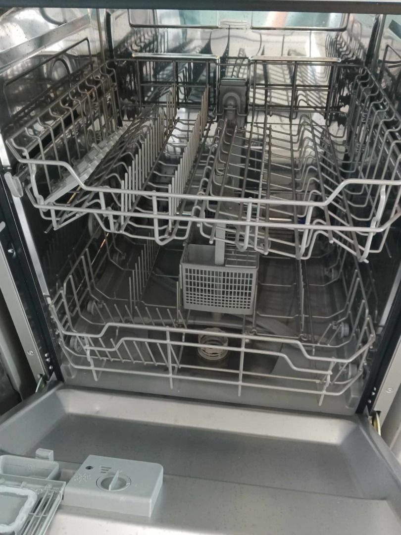 Solt Dishwasher (Category: Dishwasher) located in San Pedro. Submitted by affordable_surplus.1 (Listing ID 1284604597, Image 2). Description: Solt Dishwasher Surplus From Australia Price: 7,900 Contact Person: Reine David ➡️Number: 09611741423 ⬇️Complete Adress: 👉Warehouse 15, No. 9044 RMT Industrial Complex, Tunasan, Muntinlupa. ⬇️Waze/Pin location: 👉Shop and Save Australian Surplus, RMT Industrial Complex..