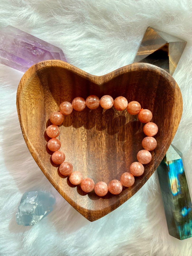 Sunstone bracelet (India) (Category: Bracelets) located in Quezon City. Submitted by wchell (Listing ID 1284697143, Image 2). Description: Sunstone bracelet from India 17cm wrist, 8.8mm bead size Many many flashes ✨.