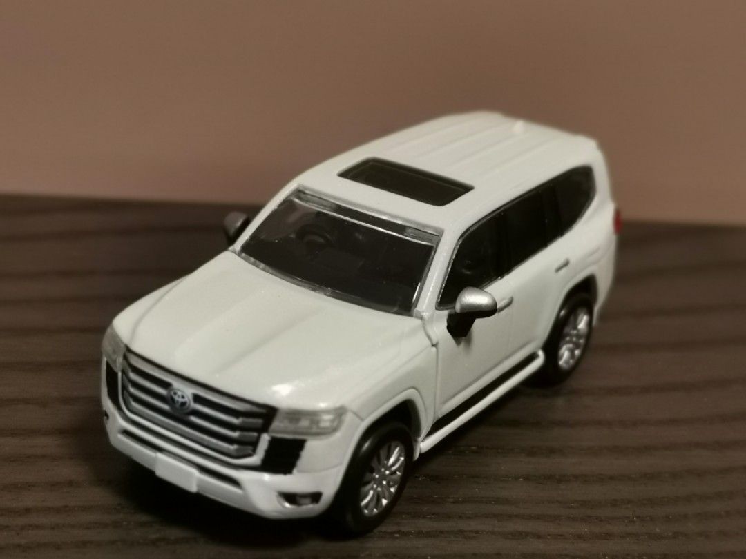 TOYOTA Land Cruiser 300 ZX - 1/64 TAMARA TOMY ARTS - Hobby Gacha