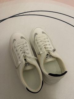 （分類：）位於 。 由 ayes123 提交（商品編號 1284614275，圖片 1）。簡介： 。