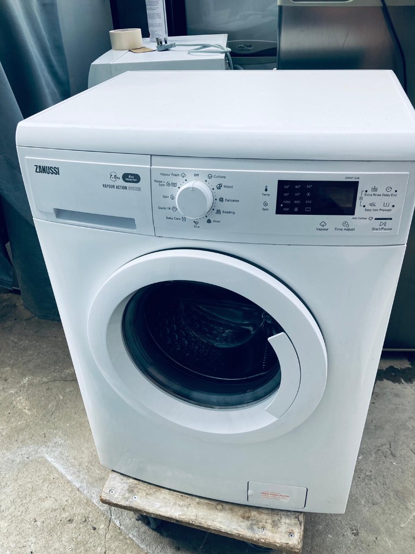 Zanussi 金章前置式洗衣機(7.5kg, 1200轉/分鐘) ZWH71246 #二手