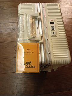 （分類：）位於 。 由 mitoscanil83523 提交（商品編號 1284668354，圖片 1）。簡介： 。