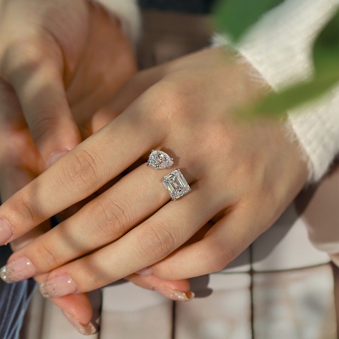 2 and 4 ct Kylie Jenner Diamond Ring for Mother and Daughter