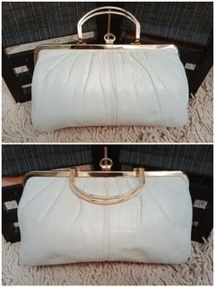 🏷️A MUST HAVE🏷️  White Genuine Leather and Gold Hardware Clutch / Handbag 🇯🇵