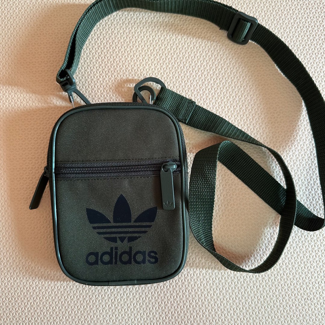 Adidas dv2407 sales
