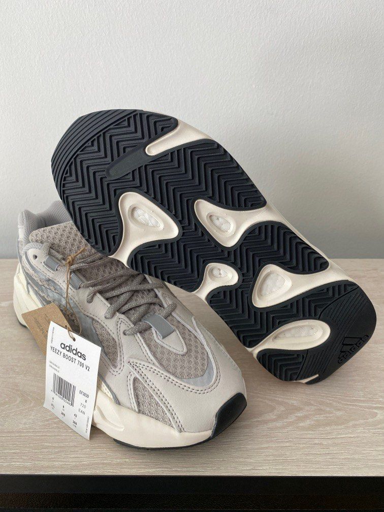 Yeezy boost 700 static reflective discount