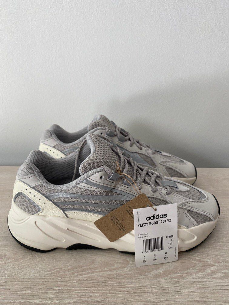 Yeezy 700 reflective static discount