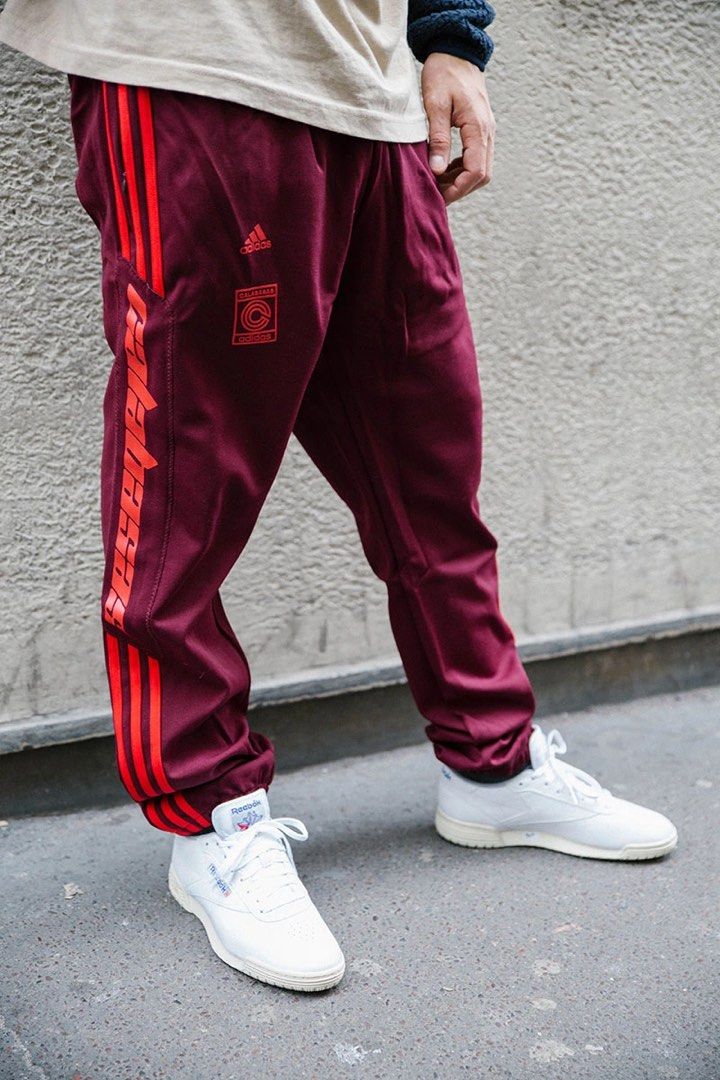 Adidas calabasas red 2025