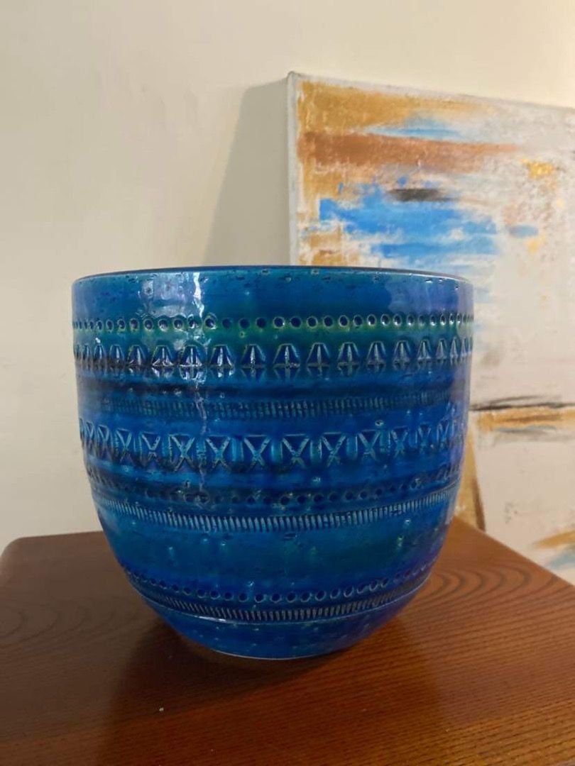 !ON SALE! Aldo Londi - Bitossi - Cache Pot - Ceramic (Category: Vases & Decorative Bowls) located in Quezon City. Submitted by GoYo_Ltd (Listing ID 1284846322, Image 3). Description: Vintage ceramic pot Made in Italy In cm H 18 Diameter (mouth) 21 Diameter (base) 13 W 21.