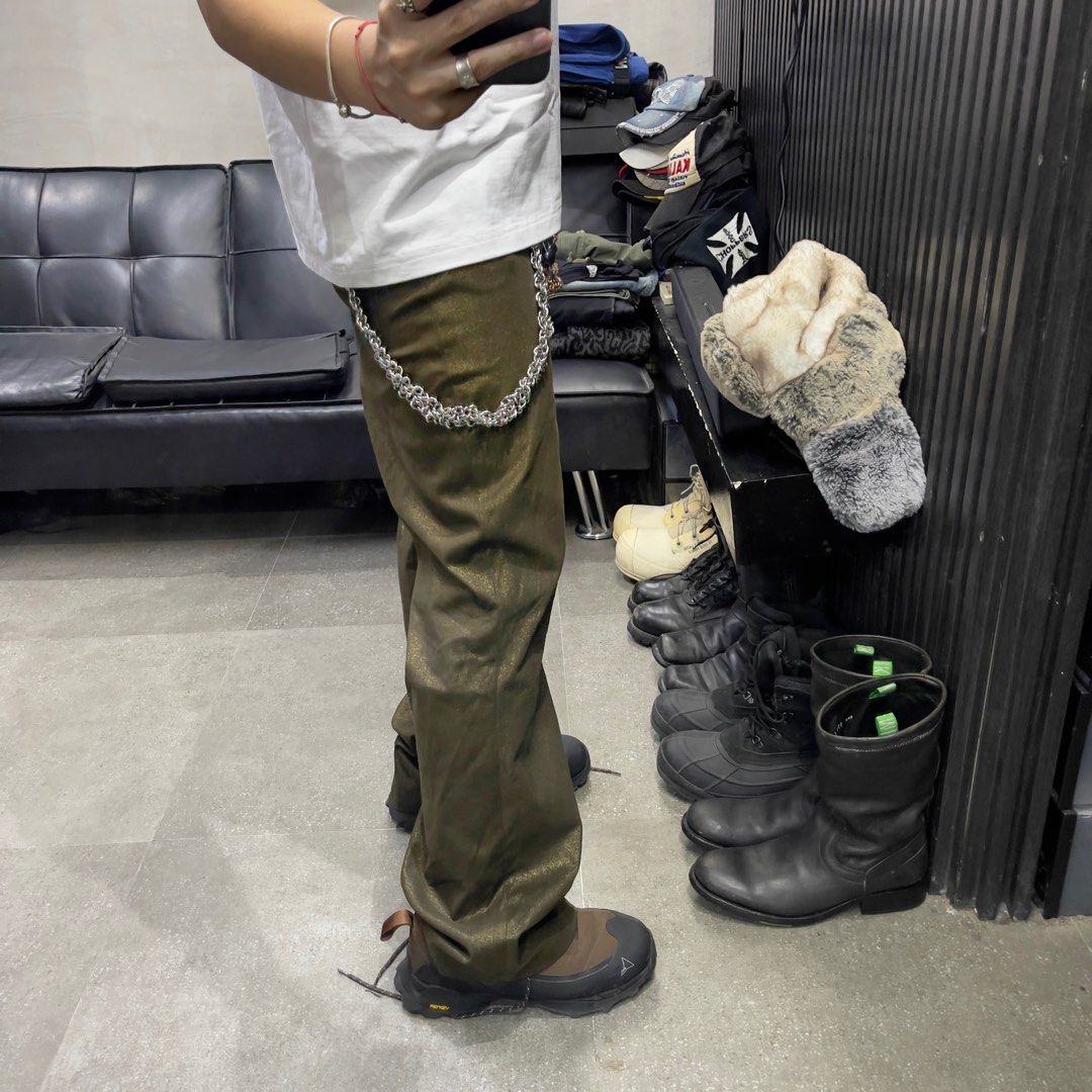 archive route 66 gold boot cut flare pants (Category: Trousers) located in Manila. Submitted by allinthiswall (Listing ID 1284874938, Image 2). Description: archive @route66 golden boot cut trousers., slick black/gold joints,, measures 32’-33’ waist by 40.5’ inches long… nice comfy casual wear not too loud of a gold,, already look neat onna wytttteee 🩹 #allinthiswall 🦋⚡️.
