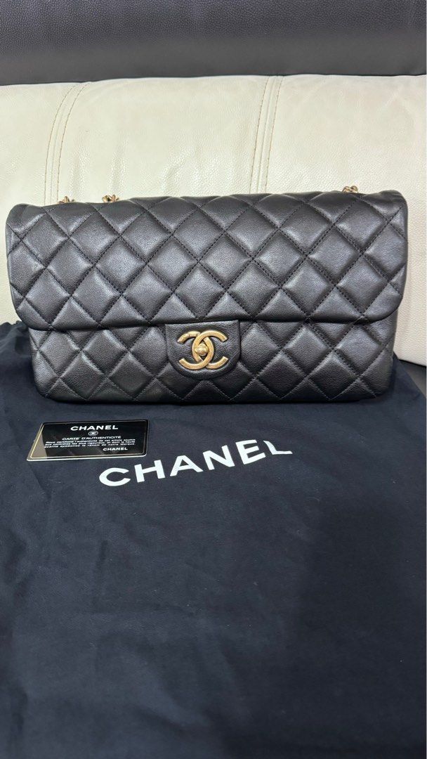Google Image Result for https://legitcheck.app/wp-content/uploads/2020/04/ Chanel-CF-Bag-Pocket… | Chanel classic flap bag, Chanel jumbo flap bag,  Chanel bag classic