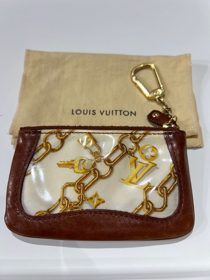 Authentic limited release LOUIS VUITTON Monogram Charm Pochette Cles Coin Key Pouch (Category: Luxury Bags & Wallets) located in Manila. Submitted by 2ndchancesale (Listing ID 1284987554, Image 2). Description: Authentic limited release LOUIS VUITTON Monogram Charm Pochette Cles Coin Key Pouch Was Php 28k Now Php 15,800 only Preowned with dustbag Disclaimer: The Baggery is a luxury item reseller and is not affiliated with any of the brands posted