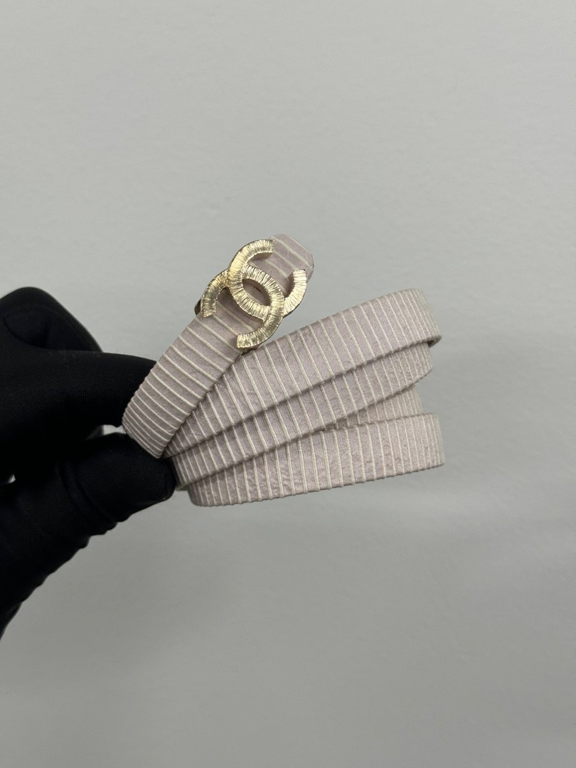 White sale chanel belt