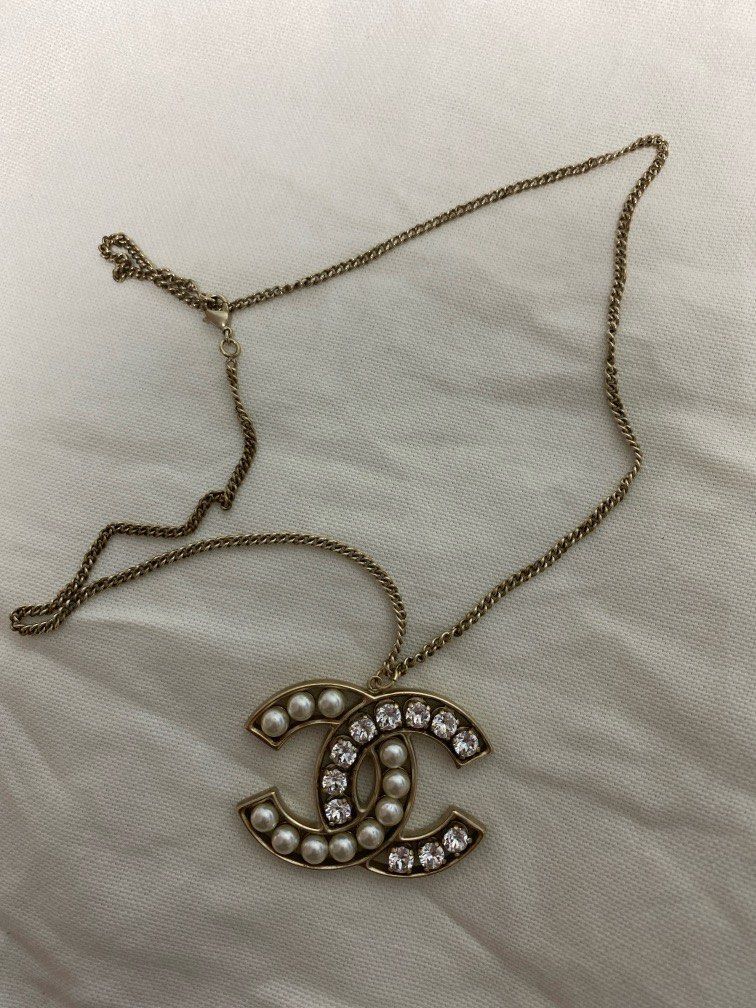Gold chanel clearance double c necklace