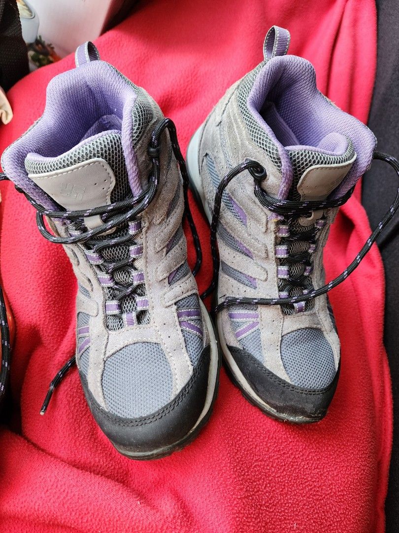 Purple columbia boots sale