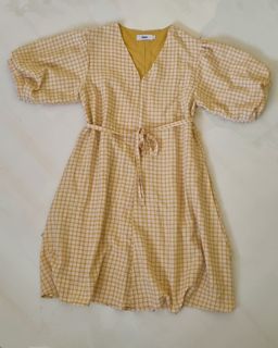 (Category: ) located in . Submitted by letsshophappily (Listing ID 1284806136, Image 1). Description: .