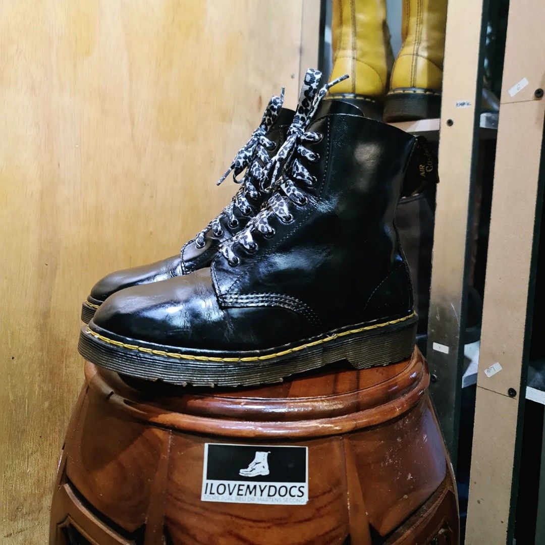 Dr. Martens 1460 VTG 90s BLACKSMOOTH 39 40 ENGLAND Fesyen