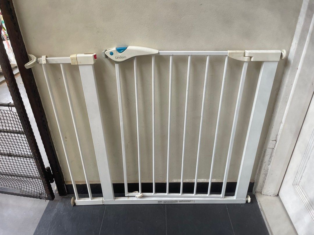 Lindam pet hot sale gate