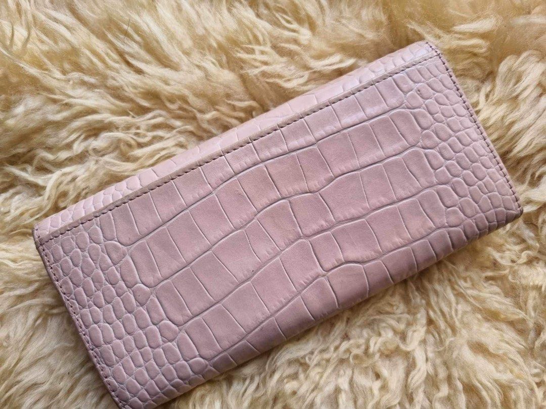 Furla Croc Embossed long wallet (Category: Luxury Bags & Wallets) located in Cagayan de Oro. Submitted by borse_de_amore (Listing ID 1285050328, Image 3). Description: Furla Croc Embossed long wallet Rank AB+ Signs of use tolerable. Sale at 1380 only from 1,880.