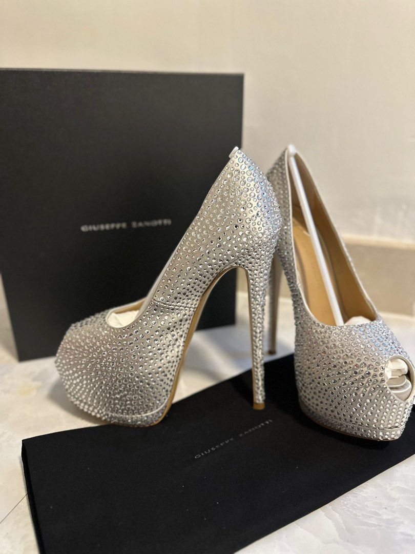 Giuseppe on sale zanotti sharon
