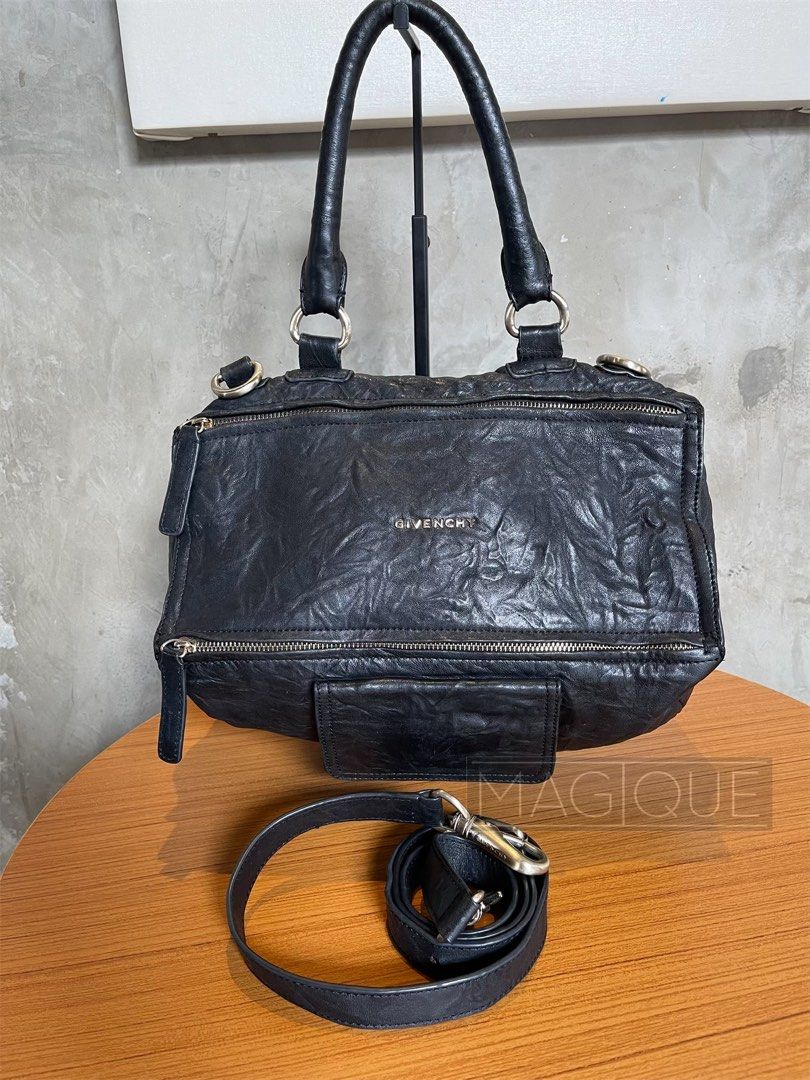 Givenchy pandora discount medium black