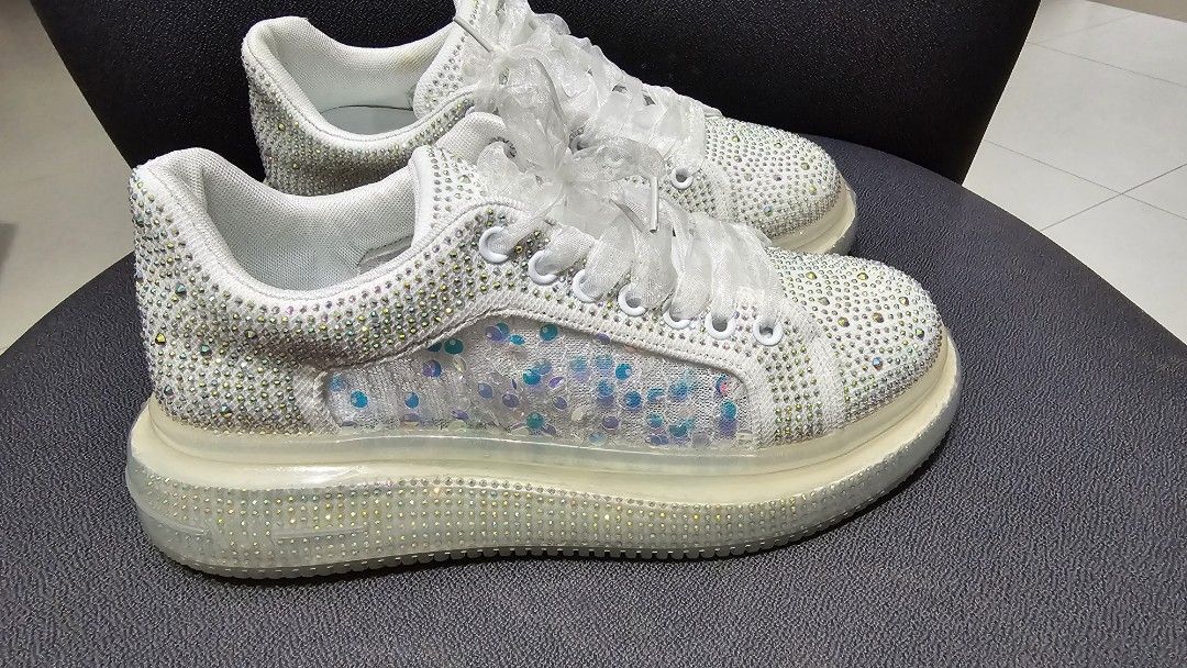 White sneakers hotsell with glitter