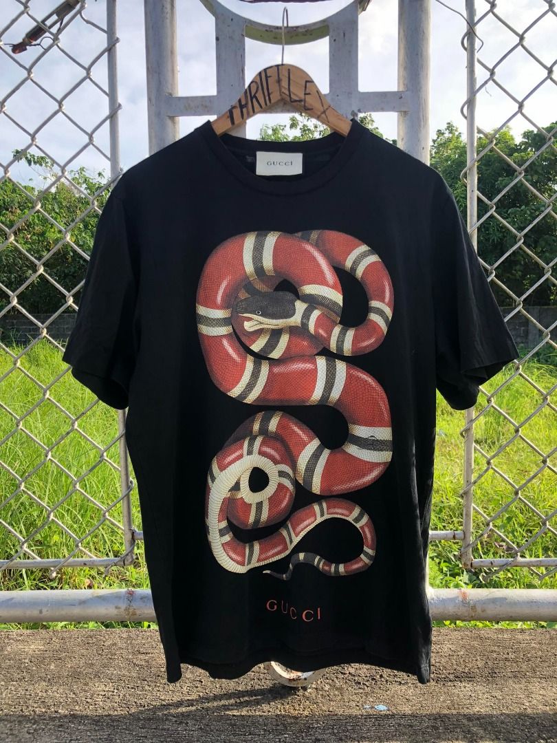 Black gucci shirt with snake 2025