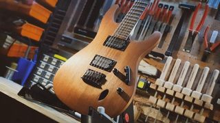 IBANEZ S521 S-SERIES MOL ELECTRIC GUITAR