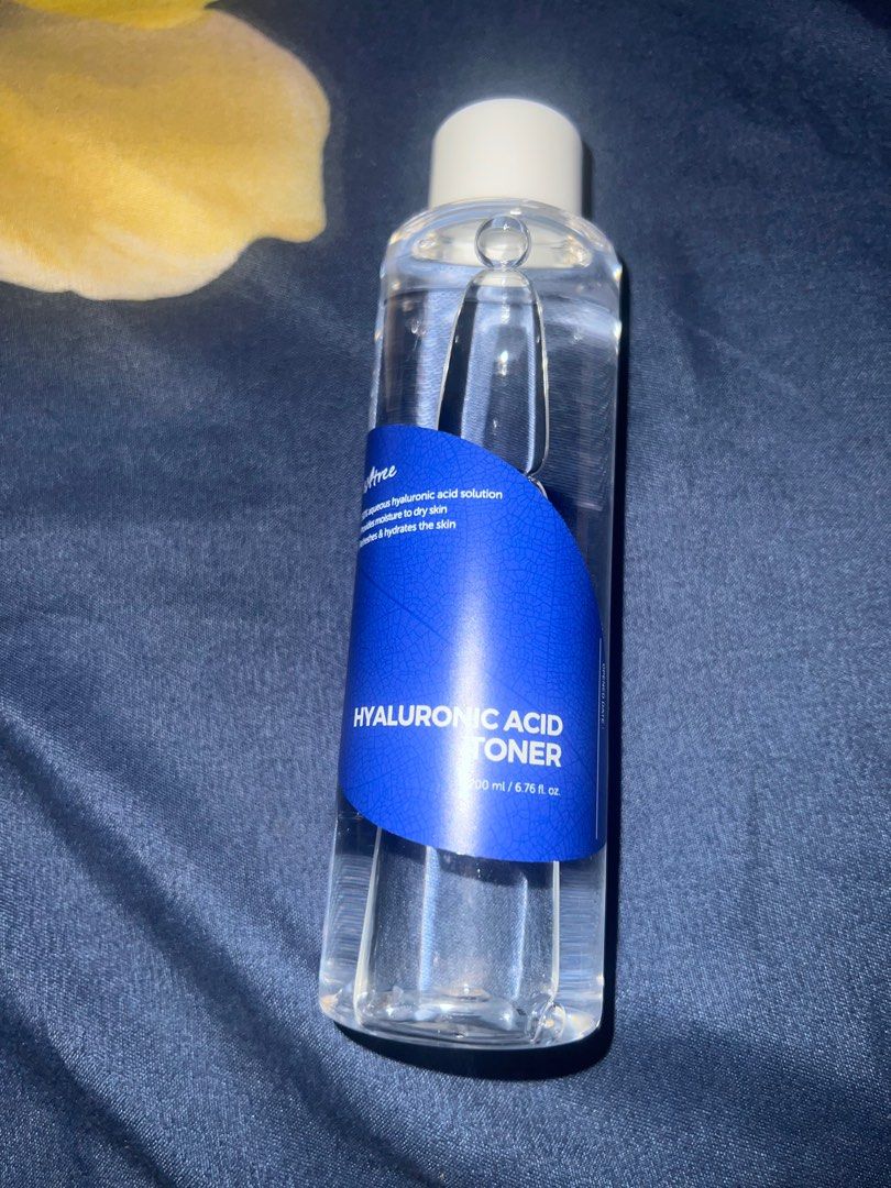 Isntree Hyaluronic Acid Toner (Category: Face Care) located in Mandaluyong City. Submitted by emman020298 (Listing ID 1284872007, Image 1). Description: .