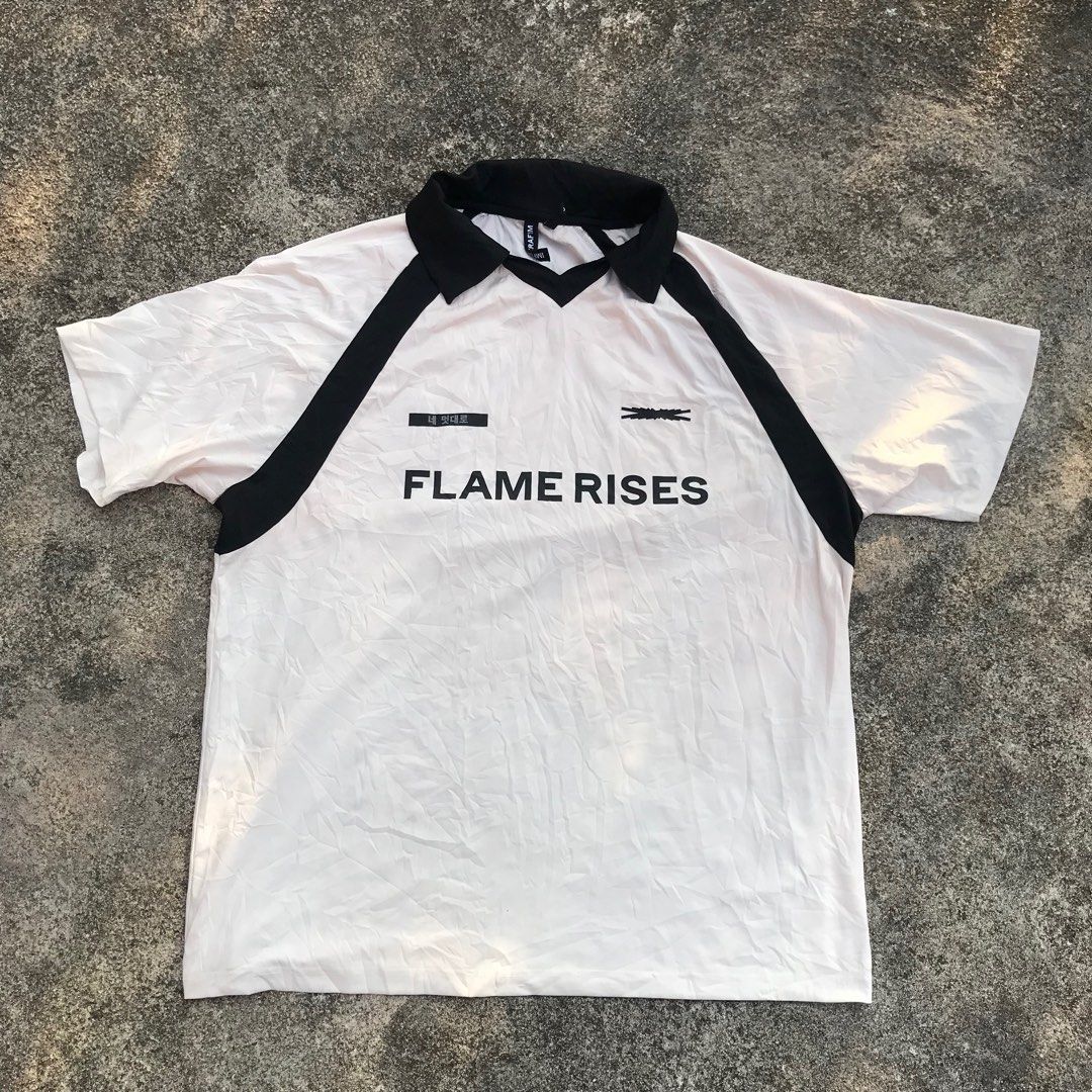 Jersey Le Sserafim Flame Rises Second, Fesyen Pria, Pakaian , Atasan di  Carousell