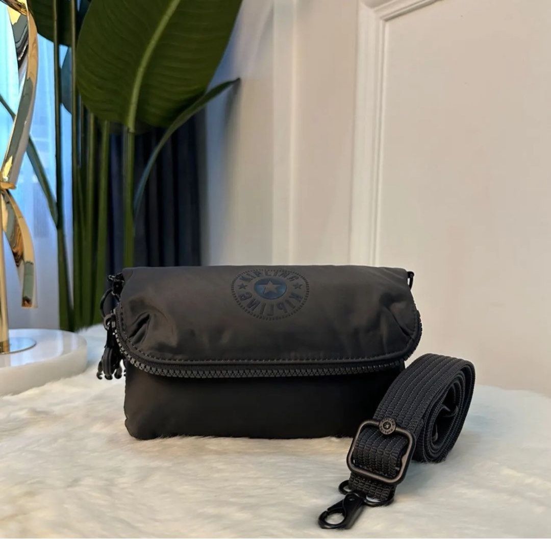 Kipling ibri sales