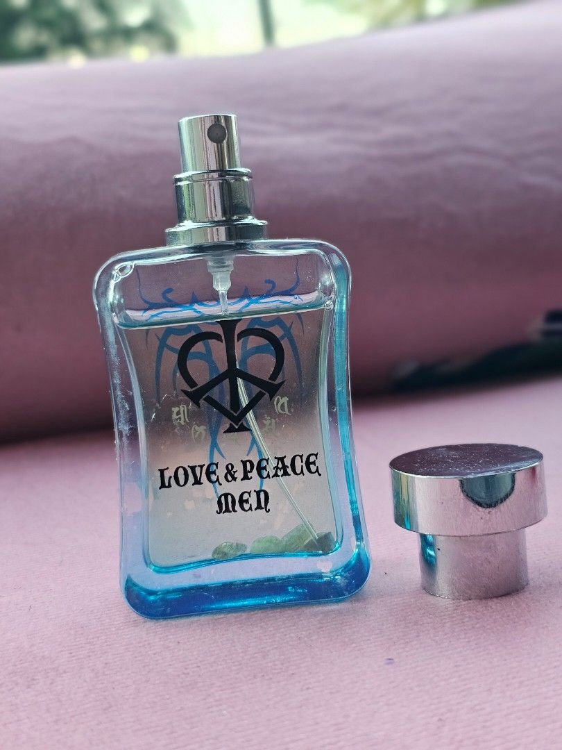 Love And Peace Men (Category: Fragrance & Deodorants) located in Bulacan. Submitted by ms.gemini (Listing ID 1284938212, Image 2). Description: For Men 50 Ml for Men preloved from japan.
