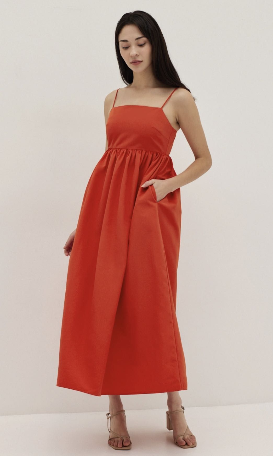 Red empire waist outlet maxi dress