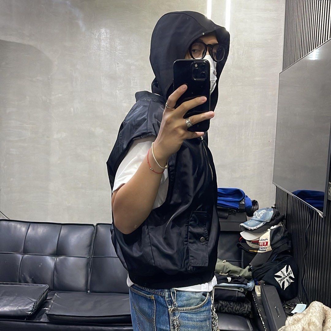ma 1 bomber jacket sleeveless black Men s Fashion Coats Jackets