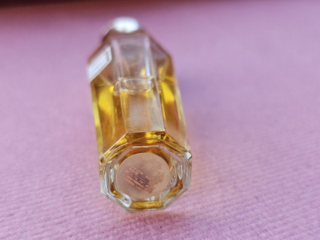 Madame Rochas (Category: Fragrance & Deodorants) located in Bulacan. Submitted by ms.gemini (Listing ID 1284949921, Image 3). Description: 13 ml full.. mini bottle Eau de toilette Preloved from japan.