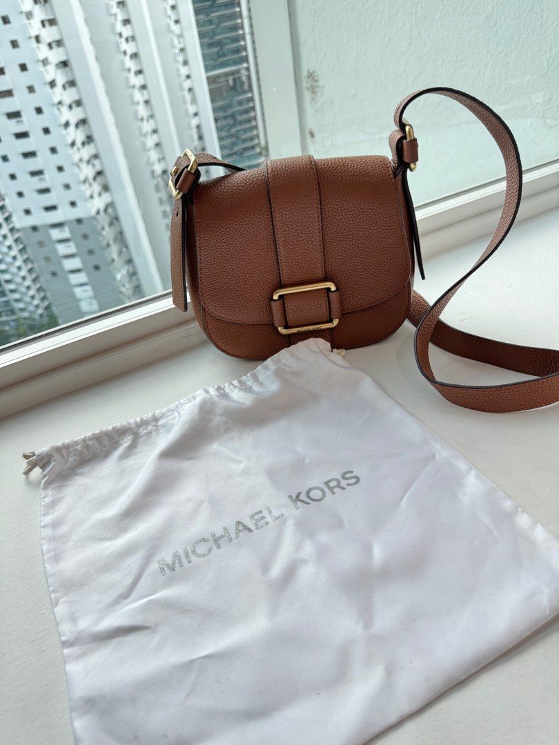 Michael kors online tan shoulder bag
