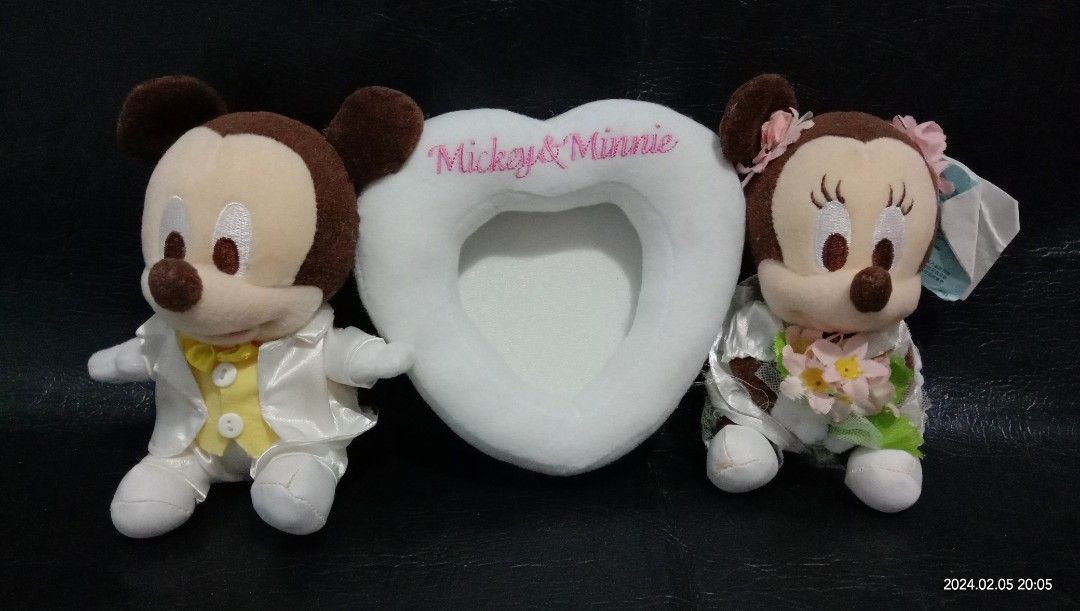 Minnie Mickey Wedding Frame (Category: Frames & Pictures) located in Cabuyao City. Submitted by reyesjim60 (Listing ID 1284864432, Image 2). Description: Minnie Mickey Wedding Frame.