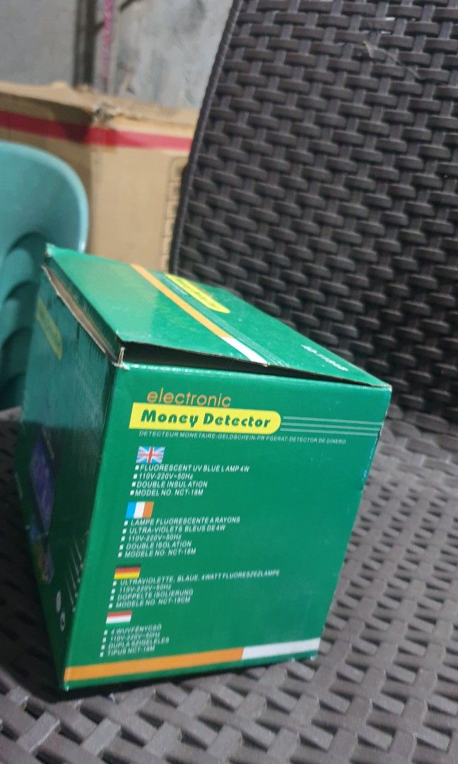 Money Detector (Category: Office & Business Technology) located in Bulacan. Submitted by offmycloset (Listing ID 1284881849, Image 2). Description: money detector not used 100php last price UV light.