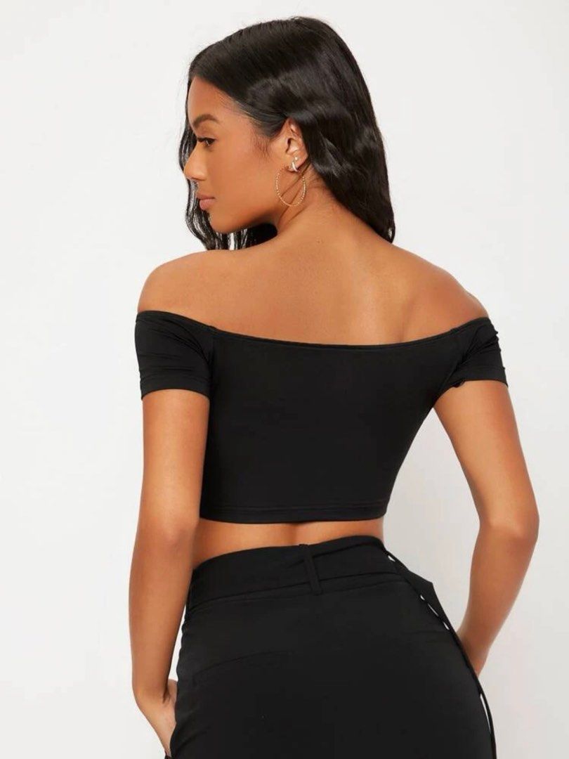 Off Shoulder Solid Crop Tee (Category: Other Tops) located in Kuala Lumpur. Submitted by f0rsy (Listing ID 1284966015, Image 2). Description: Pick-up/Postage/Lalamove.