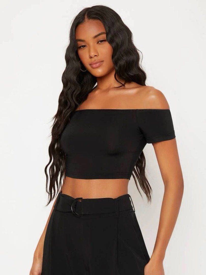 Off Shoulder Solid Crop Tee (Category: Other Tops) located in Kuala Lumpur. Submitted by f0rsy (Listing ID 1284966015, Image 1). Description: Pick-up/Postage/Lalamove.