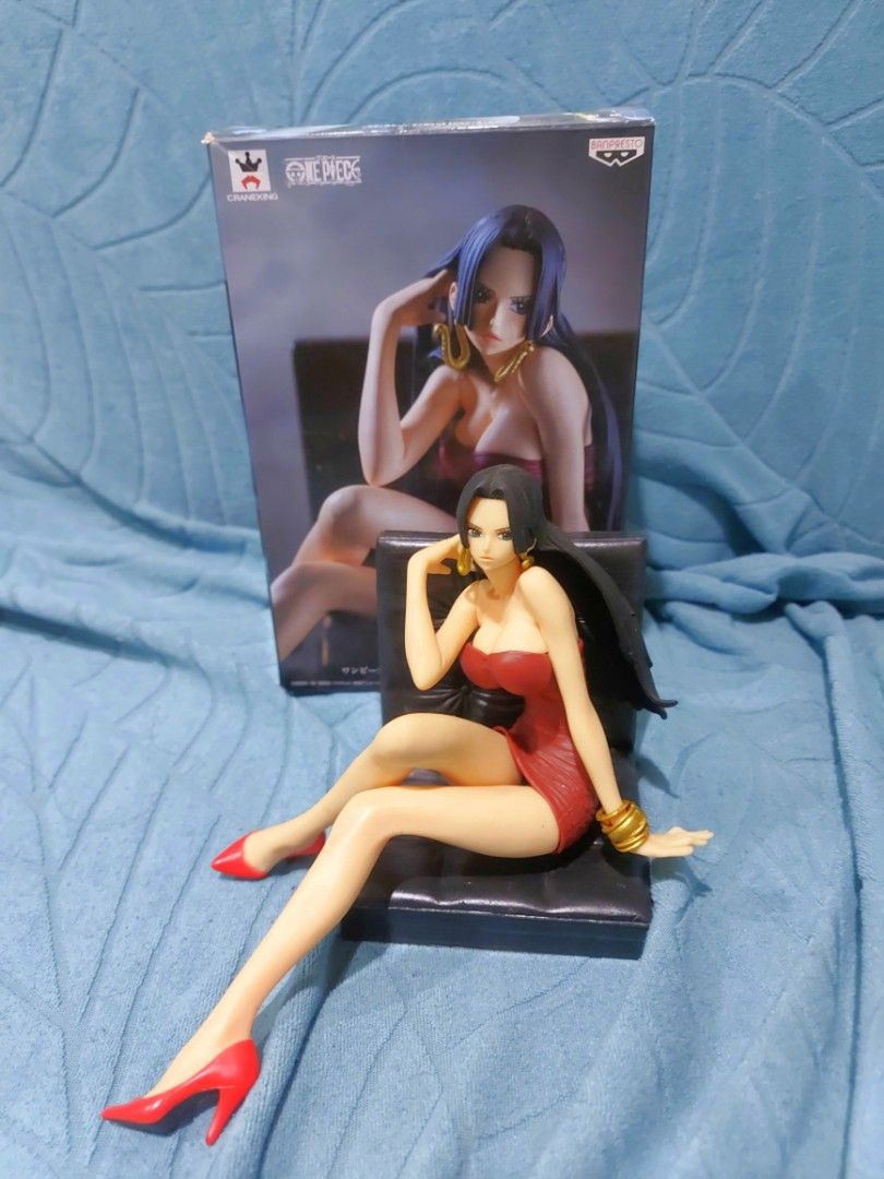 One Piece Boa Hancock figure (Category: Figurines & Statues) located in Makati City. Submitted by jangmiscloset (Listing ID 1285051170, Image 2). Description: with box.