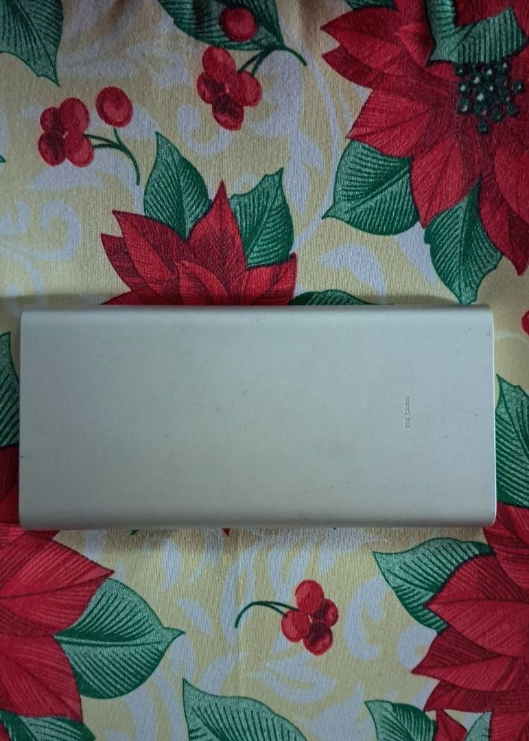 Power bank (for sale) (Category: Chargers) located in Rizal. Submitted by espinosajoshuadaniel (Listing ID 1284832256, Image 1). Description: capacity 10000mAh power bank good condition po siya.