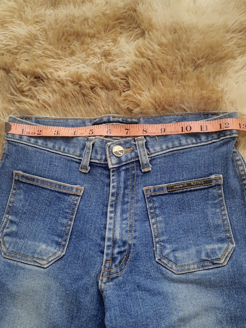 preloved cropped denim pants (Category: Jeans) located in Naic. Submitted by JustRandomThings (Listing ID 1284914481, Image 2). Description: preloved pants pls manage your expectations will fit W24-25 semi-stretch fabric ✨️LAST PRICE POSTED✨️ payment first policy if in doubt, do not buy SF NOT INCLUDED MOP: gcash paymaya Courier: J&T lalamove available for meetup around hillsview naic, tanza mcdo, tejero.