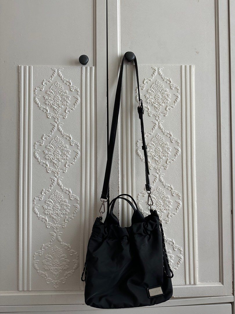 Pull and sales bear bucket bag